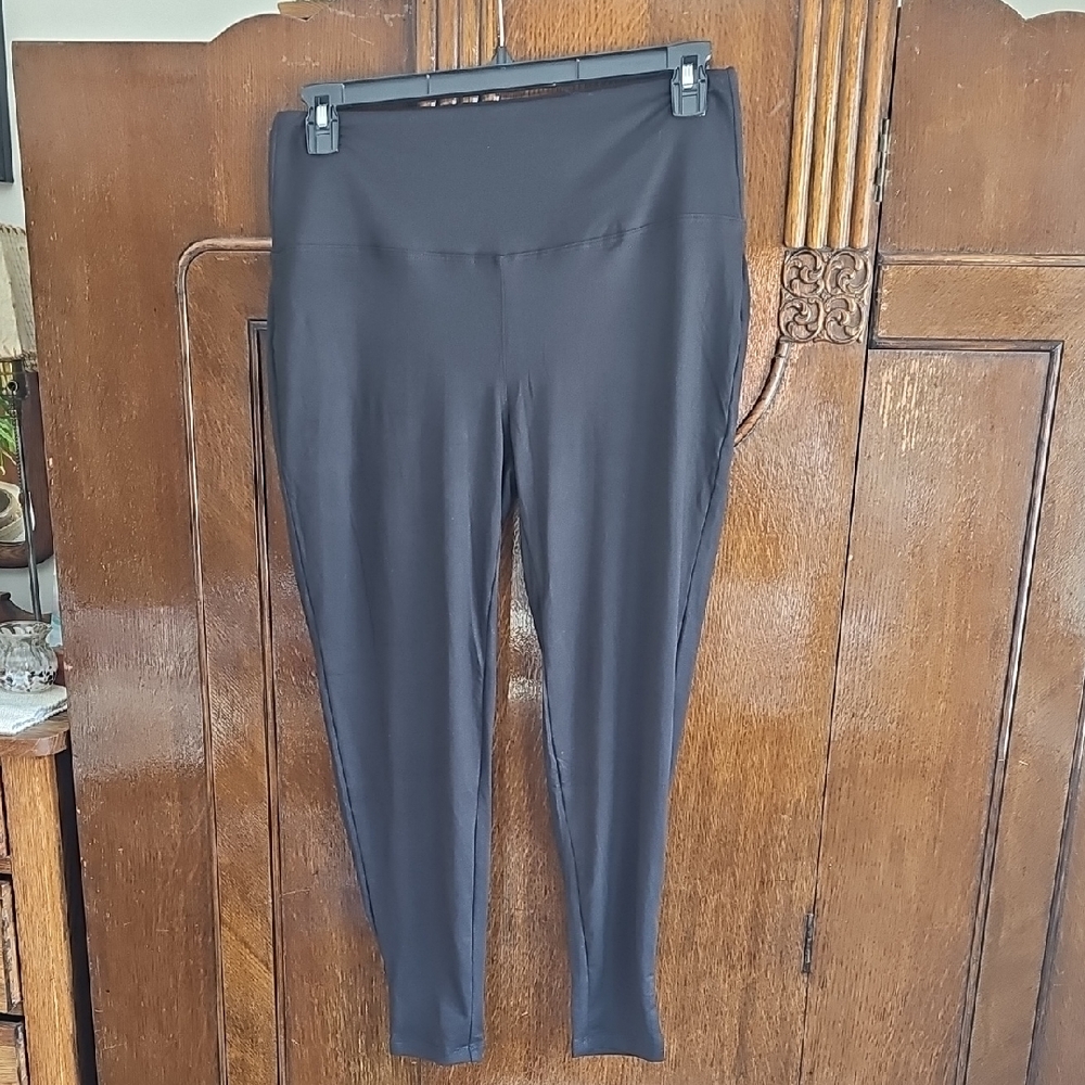 Zenana Outfitters Classic Black Leggings
